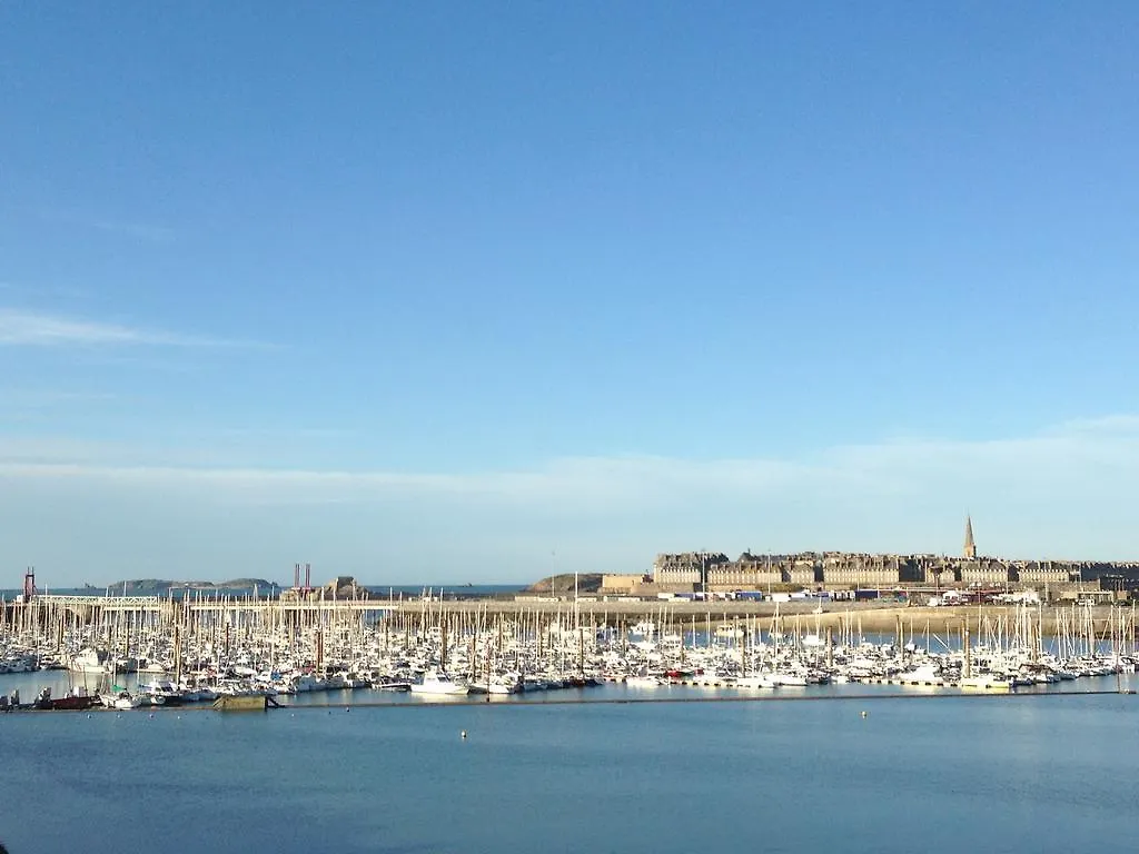 **  Hotel D'Aleth Saint-Malo فرنسا